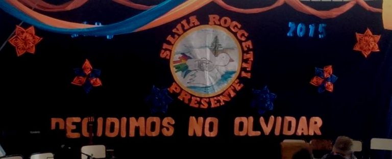 Lee más sobre el artículo LA MEMORIA COLORIDA: EL ACTO EN HOMENAJE A SILVIA EN IMÁGENES