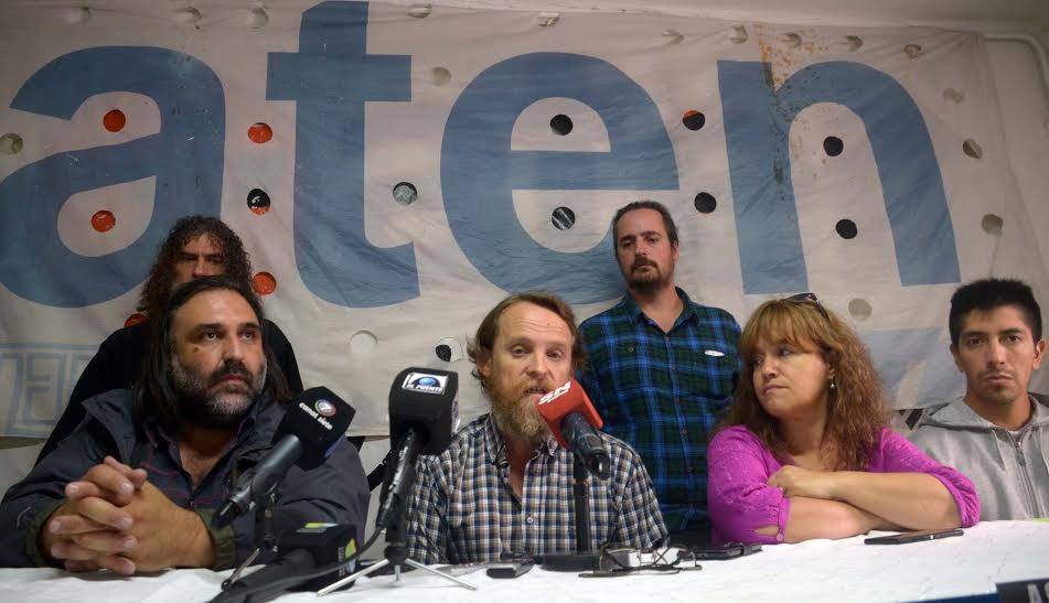 En este momento estás viendo Conferencia de prensa