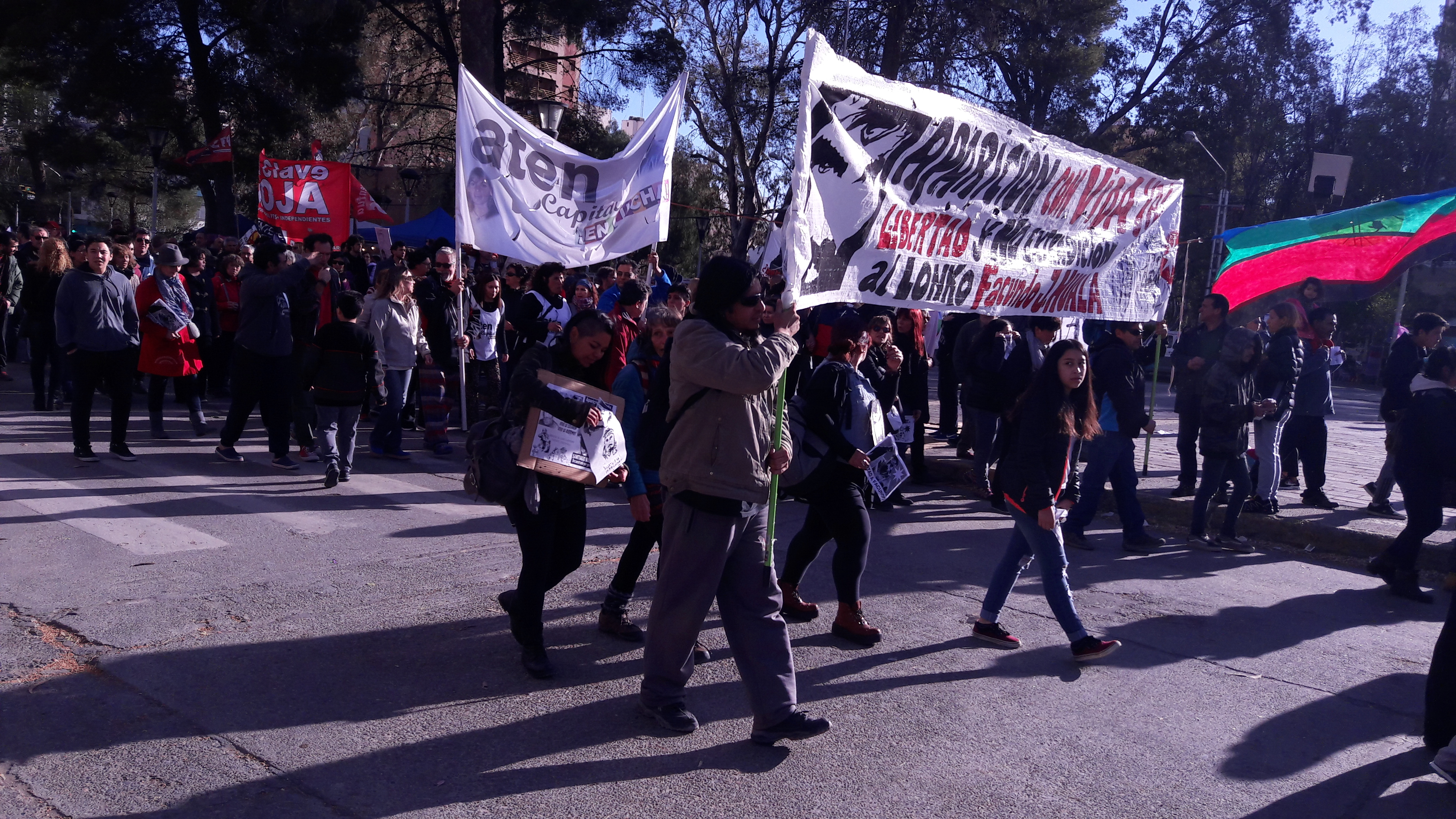 En este momento estás viendo ¡¡¡APARICION CON VIDA DE SANTIAGO MALDONADO!!! ¡¡¡LIBERTAD A JONES HUALA!!!