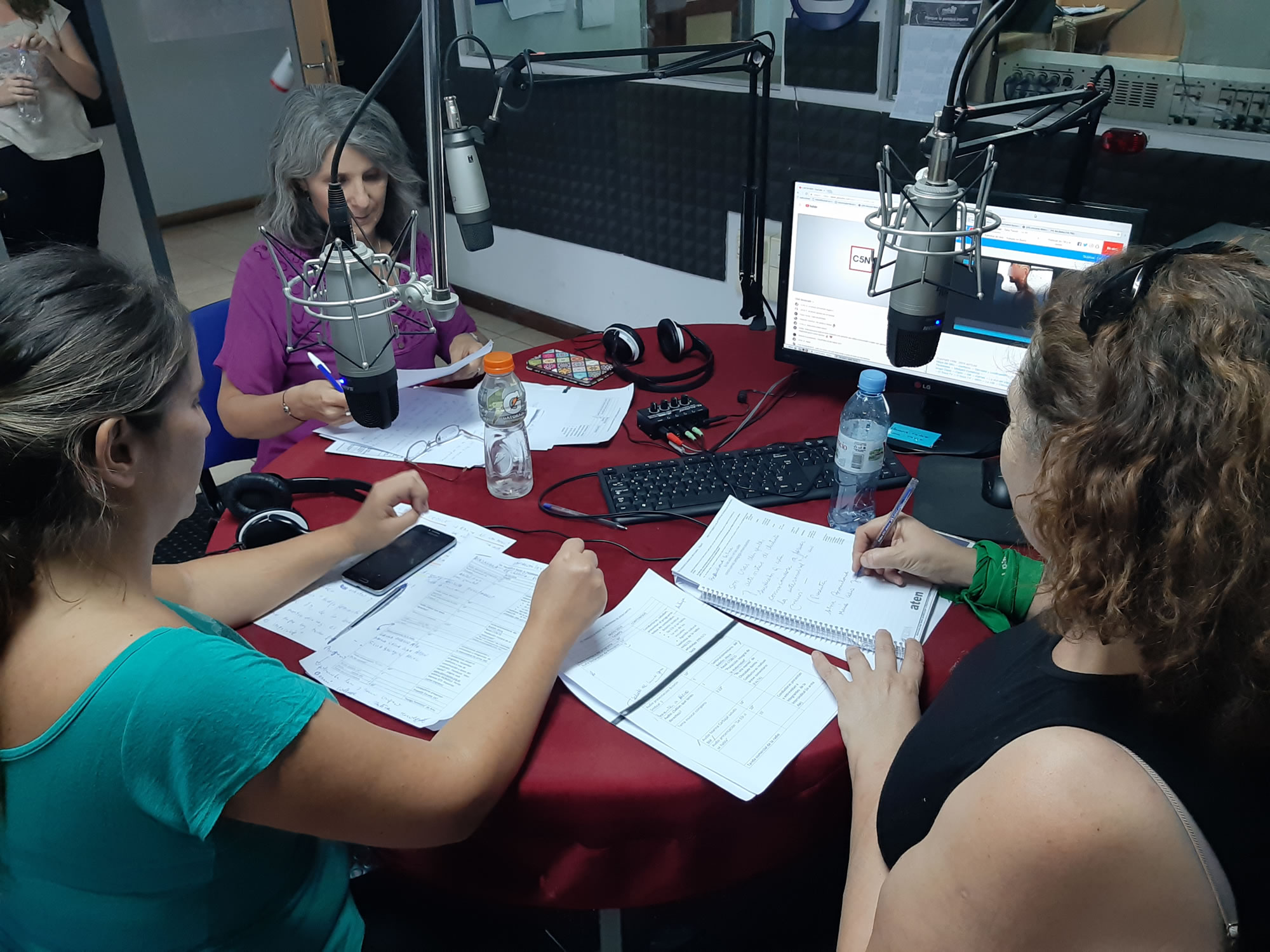 Lee más sobre el artículo 1° emisión de «(A)prender la radio», el programa de aten capital