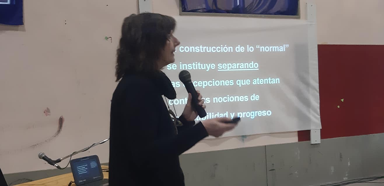 En este momento estás viendo «LA ESCUELA A LA INTEMPERIE» PARA PENSAR LA INCLUSIÓN EDUCATIVA COMO UNA PRIORIDAD