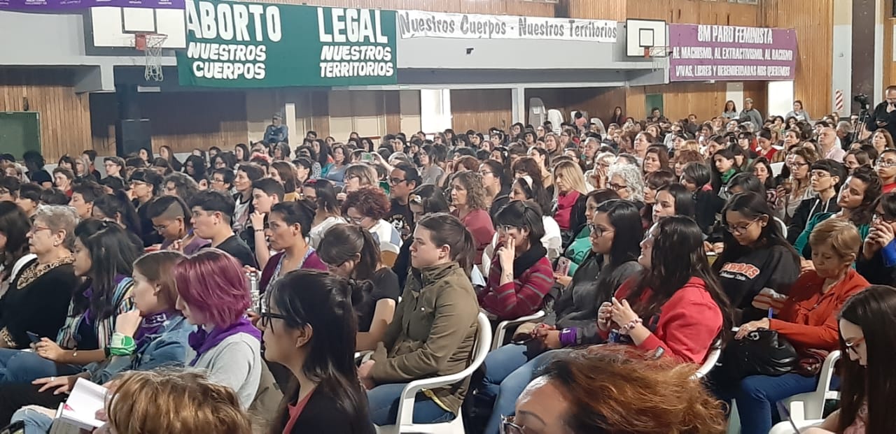 A(R)MANDO UN MUNDO FEMINISTA Silvia Federici en Neuquén 12