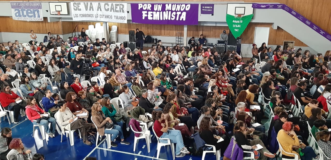 A(R)MANDO UN MUNDO FEMINISTA Silvia Federici en Neuquén 15
