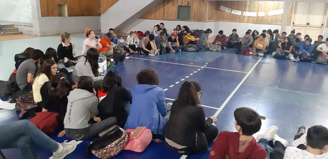 Lee más sobre el artículo CHARLA CON ESTUDIANTES DE LA EPET n° 8