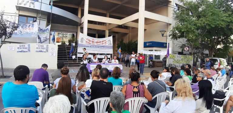 Lee más sobre el artículo CLASE PÚBLICA: POR NUESTRAS CONDICIONES JUBILATORIAS Y POR UNA CONSTRUCCIÓN DEMOCRÁTICA DE LA INCLUSIÓN EDUCATIVA