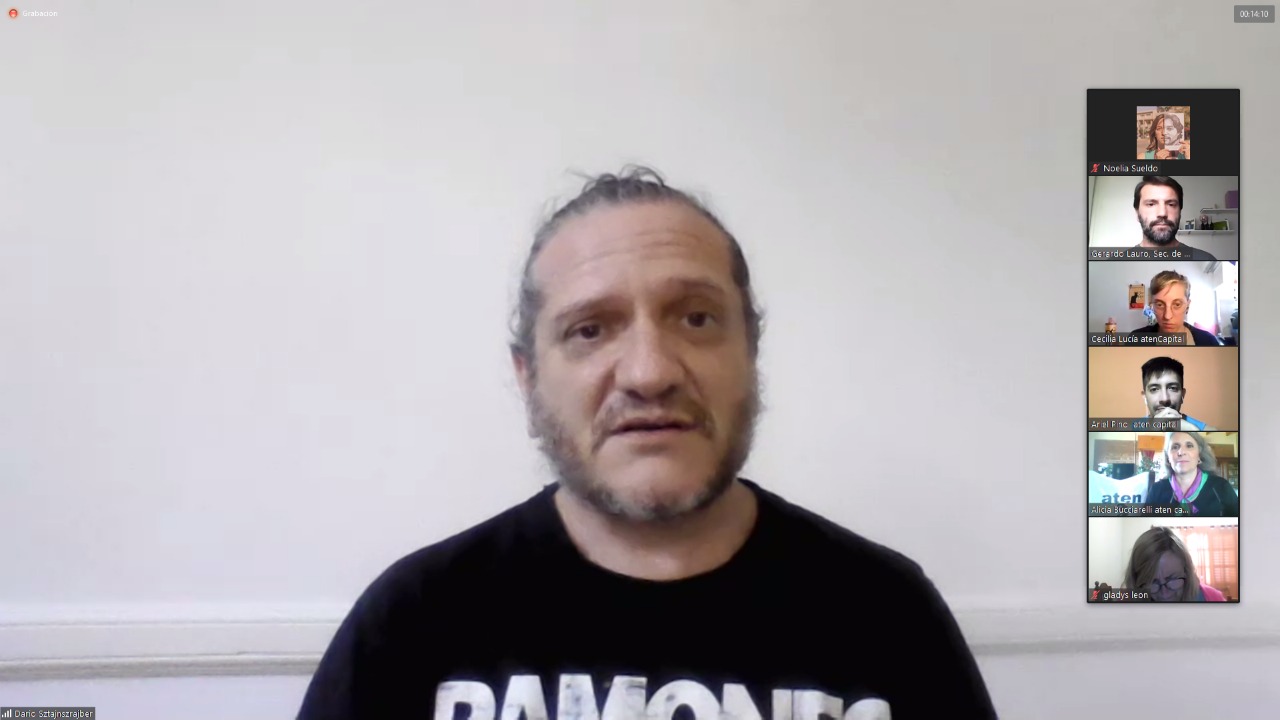 Lee más sobre el artículo REFLEXIONES EN TORNO A LA ESCUELA PÚBLICA EN PANDEMIA Dialogamos con el docente y filósofo, Darío Sztajnsrajber