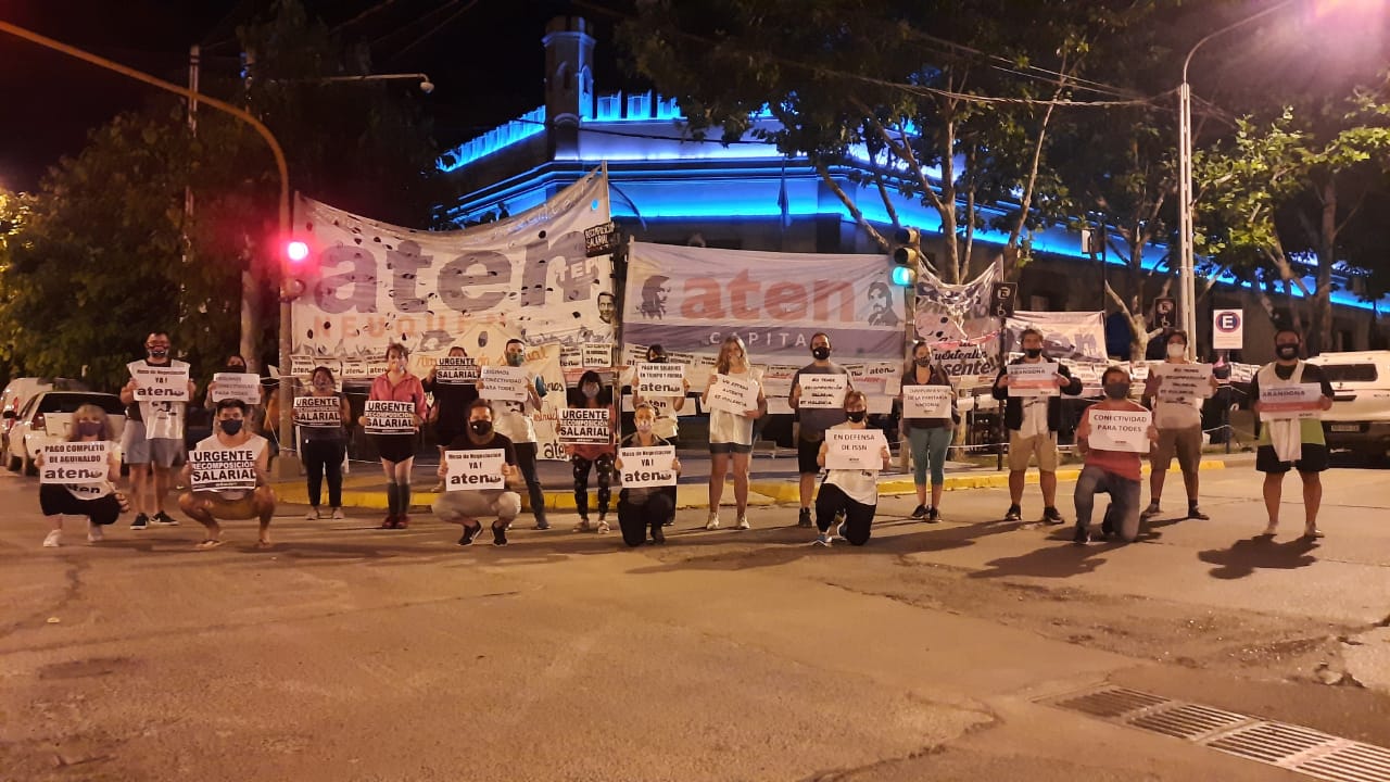 En este momento estás viendo GOBERNADOR GUTIÉRREZ, YA NO LE QUEDAN EXCUSAS La salud de nuestros compañerxs es su responsabilidad